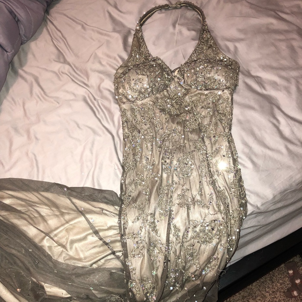 Adrianna Papell prom dress